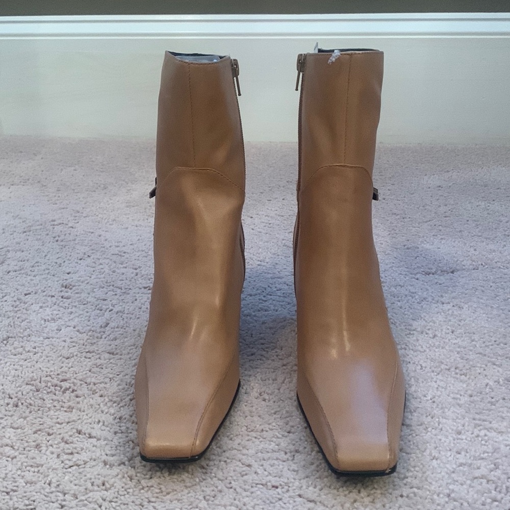 Nine West Natural boots